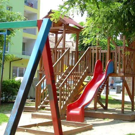 Studio At 100 M Away From The With Furnished Terrace And Wifi *