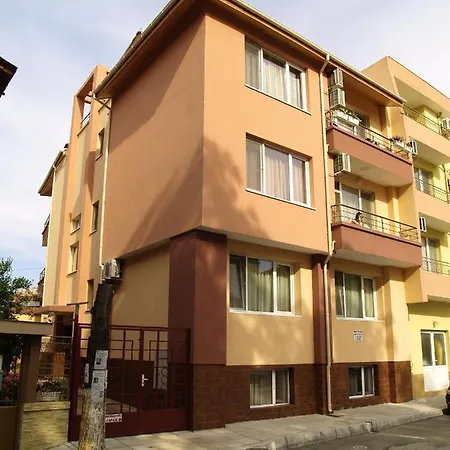 Apartament Studio At 100 M Away From The With Furnished Terrace And Wifi *